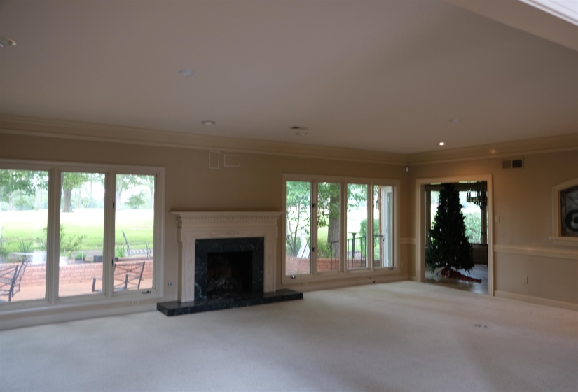 2499 EAGLERIDGE LN, Memphis, Tennessee 38016, 4 Bedrooms Bedrooms, 8 Rooms Rooms,4.1 BathroomsBathrooms,Residential,For Sale,EAGLERIDGE,10217392