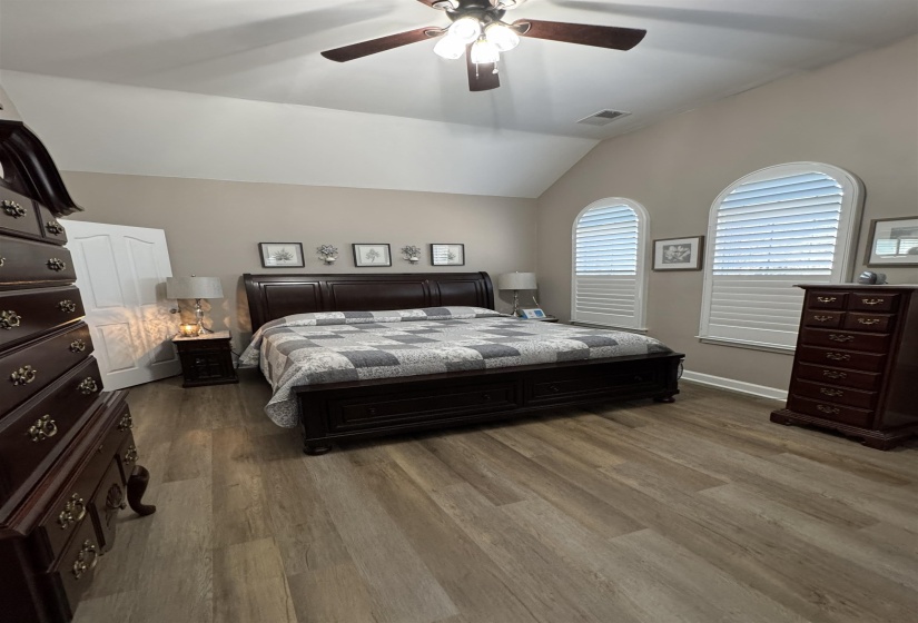 8680 WATERCREST DR, Millington, Tennessee 38053, 2 Bedroom Bedrooms, 5 Room Rooms,2 BathroomBathrooms,Residential,For Sale,WATERCREST,0,10217398