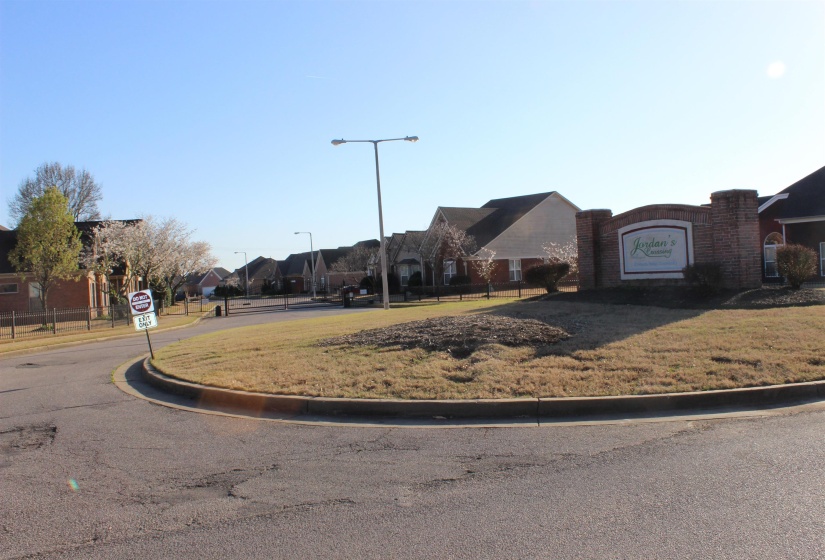 8680 WATERCREST DR, Millington, Tennessee 38053, 2 Bedroom Bedrooms, 5 Room Rooms,2 BathroomBathrooms,Residential,For Sale,WATERCREST,0,10217398