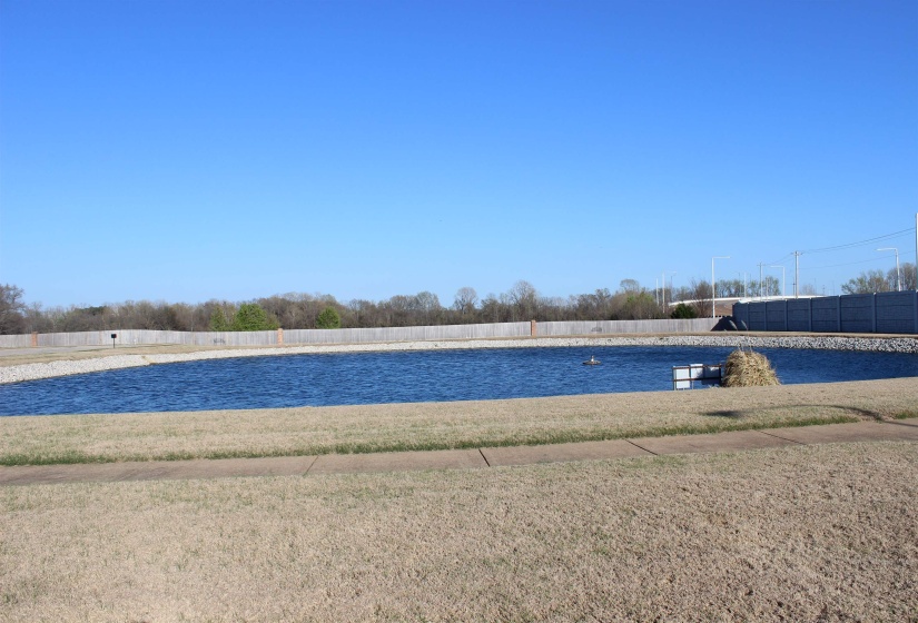 8680 WATERCREST DR, Millington, Tennessee 38053, 2 Bedroom Bedrooms, 5 Room Rooms,2 BathroomBathrooms,Residential,For Sale,WATERCREST,0,10217398