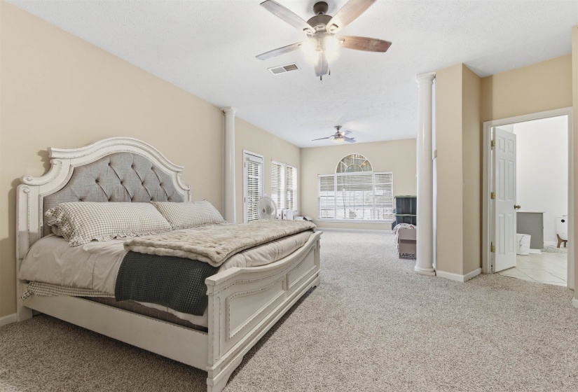 915 CLIFFTVIEW RD, Bolivar, Tennessee 38008, 5 Bedroom Bedrooms, 9 Room Rooms,3.1 BathroomBathrooms,Residential,For Sale,CLIFFTVIEW,0,10217414