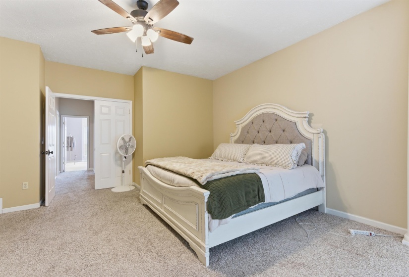 915 CLIFFTVIEW RD, Bolivar, Tennessee 38008, 5 Bedroom Bedrooms, 9 Room Rooms,3.1 BathroomBathrooms,Residential,For Sale,CLIFFTVIEW,0,10217414