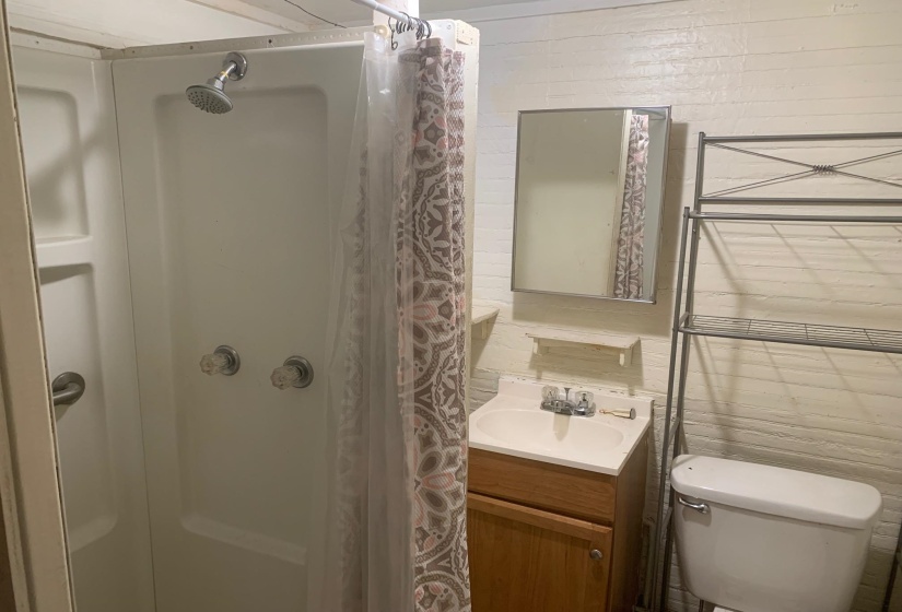 3578 VERNON AVE, Memphis, Tennessee 38122, 1 Bedroom Bedrooms, 3 Rooms Rooms,1 BathroomBathrooms,Rental Properties,For Sale,VERNON,10217456