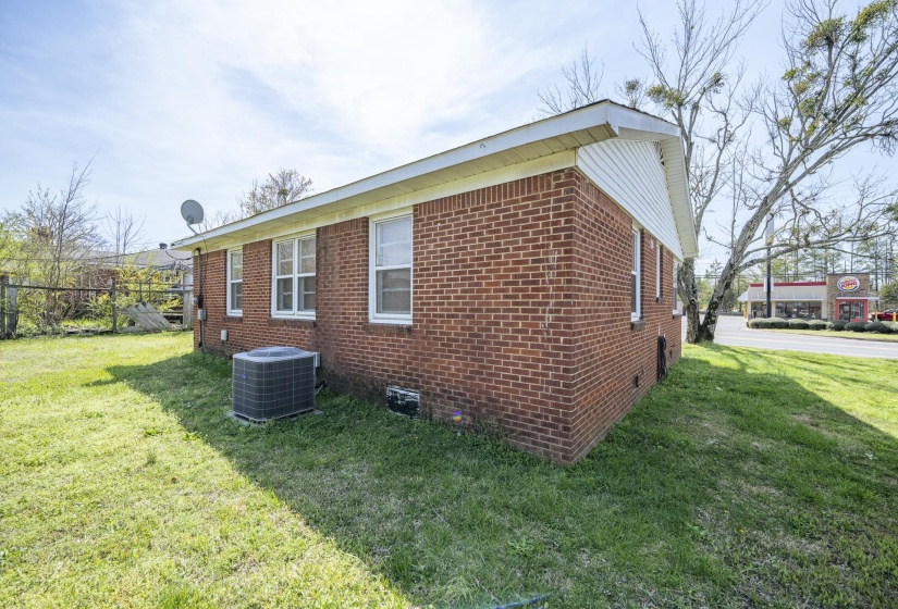 175 FLORENCE RD, Savannah, Tennessee 38372-2503, 3 Bedroom Bedrooms, 8 Room Rooms,1 BathroomBathrooms,Residential,For Sale,FLORENCE,0,10217447