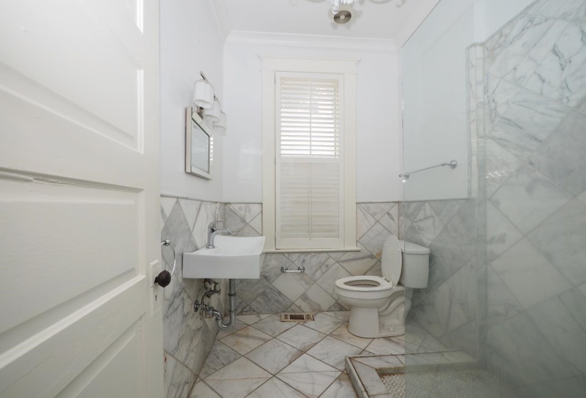 1429 VANCE AVE, Memphis, Tennessee 38104, 2 Bedrooms Bedrooms, 6 Rooms Rooms,1 BathroomBathrooms,Residential,For Sale,VANCE,10217454