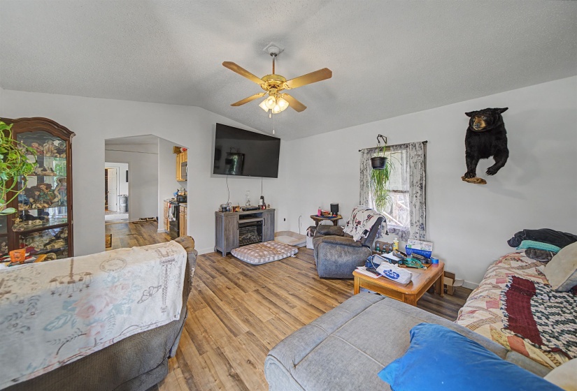 7010 22 HWY, Adamsville, Tennessee 38310, 3 Bedroom Bedrooms, 7 Room Rooms,2 BathroomBathrooms,Residential,For Sale,22,0,10217457