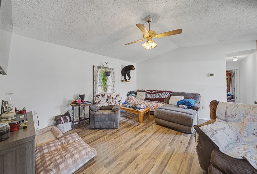 7010 22 HWY, Adamsville, Tennessee 38310, 3 Bedroom Bedrooms, 7 Room Rooms,2 BathroomBathrooms,Residential,For Sale,22,0,10217457