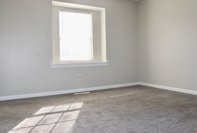 3741 CAMBRIDGE STATION DR, Memphis, Tennessee 38115, 2 Bedrooms Bedrooms, 5 Rooms Rooms,1.1 BathroomsBathrooms,Residential,For Sale,CAMBRIDGE STATION,10217468