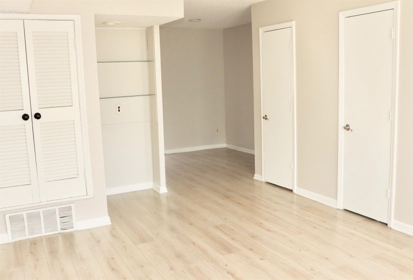 3741 CAMBRIDGE STATION DR, Memphis, Tennessee 38115, 2 Bedrooms Bedrooms, 5 Rooms Rooms,1.1 BathroomsBathrooms,Residential,For Sale,CAMBRIDGE STATION,10217468