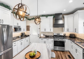 212 TIPTON ST, Covington, Tennessee 38019, 5 Bedrooms Bedrooms, 8 Rooms Rooms,3.1 BathroomsBathrooms,Residential,For Sale,TIPTON,10210726