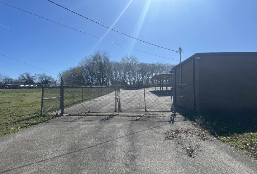 359 JEFFERSON ST, Ripley, Tennessee 38063, 0 , 0 ,0,Commercial/industrial,For Sale,JEFFERSON,0,10217482