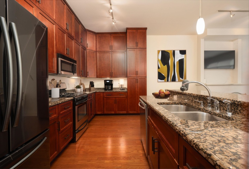 465 MAIN ST, Memphis, Tennessee 38103, 2 Bedroom Bedrooms, 5 Room Rooms,2 BathroomBathrooms,Residential,For Sale,MAIN,0,10217486