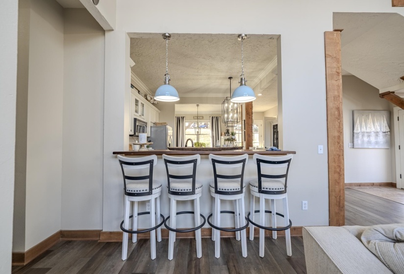 400 ANCHOR PT, Savannah, Tennessee 38372, 4 Bedrooms Bedrooms, 10 Rooms Rooms,4.1 BathroomsBathrooms,Residential,For Sale,ANCHOR,10217488