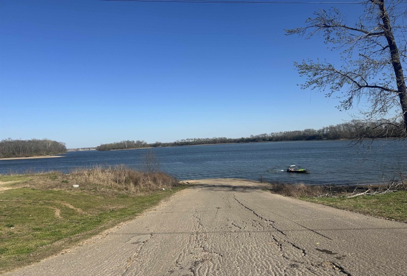 LOT 2 CRUMP LANDING RD, Crump, Tennessee 38327, ,Land,For Sale,CRUMP LANDING,10217556