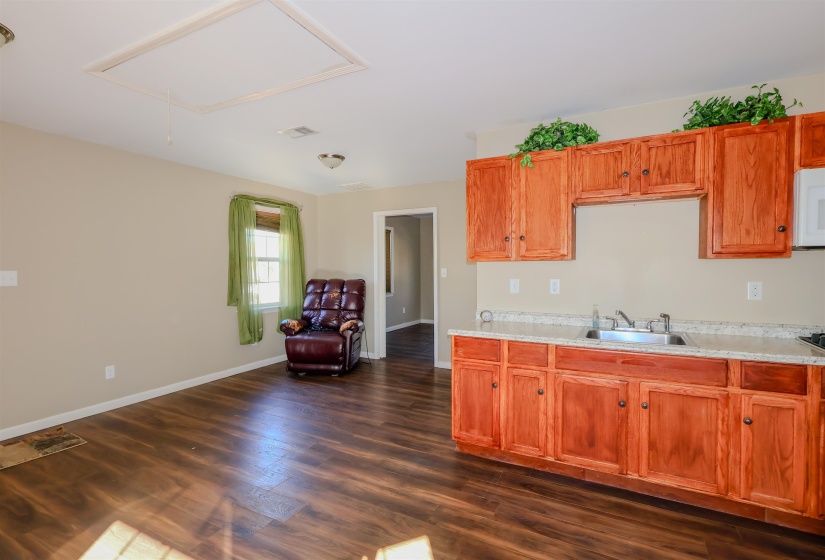 121 REED CIR, Drummonds, Tennessee 38023, 4 Bedrooms Bedrooms, 9 Rooms Rooms,3.1 BathroomsBathrooms,Residential,For Sale,REED,10187887