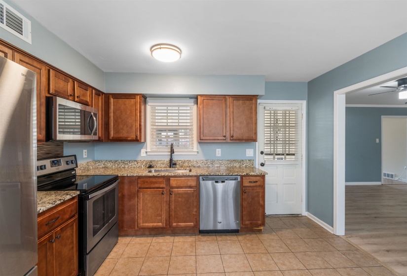 7102 ROSE TRAIL DR, Memphis, Tennessee 38133, 3 Bedroom Bedrooms, 6 Room Rooms,2 BathroomBathrooms,Residential,For Sale,ROSE TRAIL,0,10217545