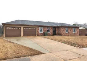 1170 SHADOWLINE DR, Memphis, Tennessee 38109, 4 Bedroom Bedrooms, 7 Room Rooms,2 BathroomBathrooms,Residential,For Sale,SHADOWLINE,0,10217549