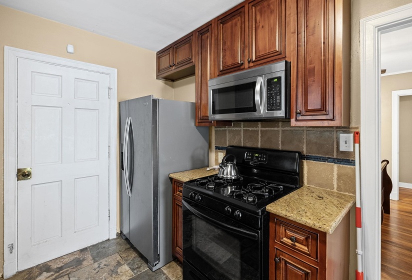 2150 VOLLINTINE AVE, Memphis, Tennessee 38108, 3 Bedroom Bedrooms, 6 Room Rooms,2 BathroomBathrooms,Residential,For Sale,VOLLINTINE,0,10217555