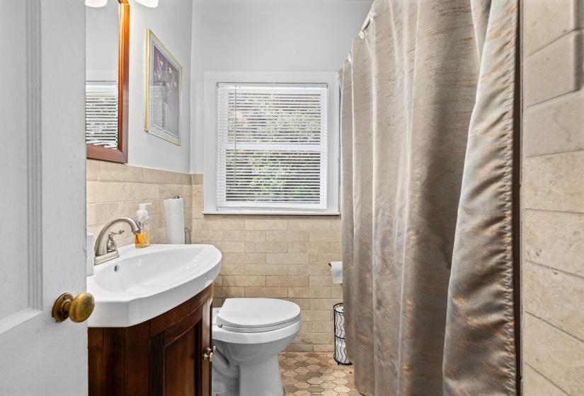 2150 VOLLINTINE AVE, Memphis, Tennessee 38108, 3 Bedroom Bedrooms, 6 Room Rooms,2 BathroomBathrooms,Residential,For Sale,VOLLINTINE,0,10217555