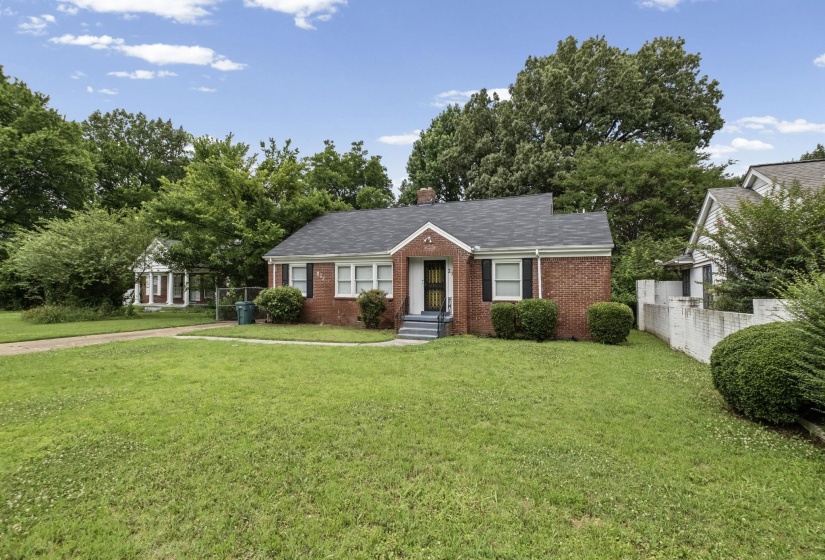 2150 VOLLINTINE AVE, Memphis, Tennessee 38108, 3 Bedroom Bedrooms, 6 Room Rooms,2 BathroomBathrooms,Residential,For Sale,VOLLINTINE,0,10217555