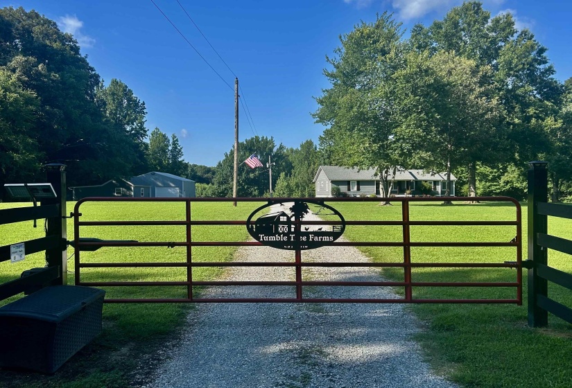 6195 BOBBITT RD, Unincorporated, Tennessee 38057, 3 Bedroom Bedrooms, 7 Room Rooms,2 BathroomBathrooms,Residential,For Sale,BOBBITT,0,10217569