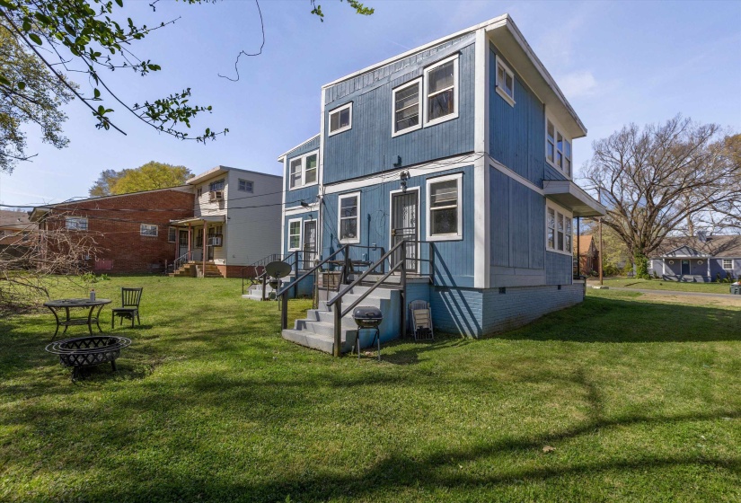 1072 EVERGREEN ST, Memphis, Tennessee 38107, 2 Bedrooms Bedrooms, ,1 BathroomBathrooms,Duplexes,For Sale,EVERGREEN,10217651