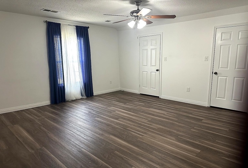 6736 KIRBY TRACE CV, Memphis, Tennessee 38119, 4 Bedrooms Bedrooms, 8 Rooms Rooms,3.1 BathroomsBathrooms,Rental Properties,For Sale,KIRBY TRACE,10217666