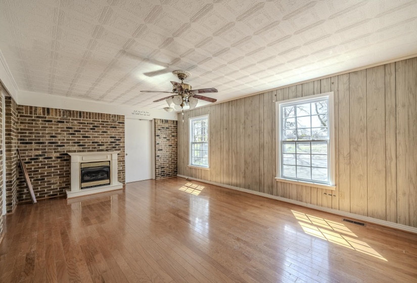 9265 128 HWY, Savannah, Tennessee 38372, 3 Bedroom Bedrooms, 9 Room Rooms,2 BathroomBathrooms,Residential,For Sale,128,0,10217622