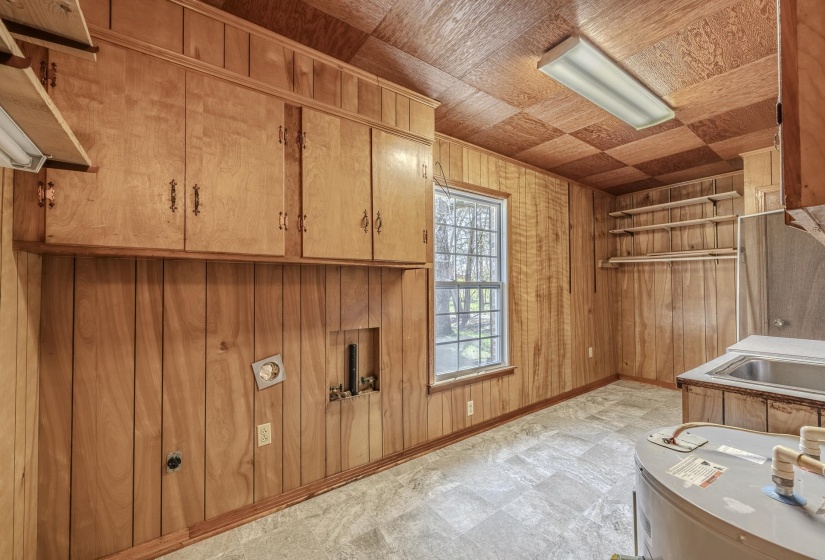 9265 128 HWY, Savannah, Tennessee 38372, 3 Bedroom Bedrooms, 9 Room Rooms,2 BathroomBathrooms,Residential,For Sale,128,0,10217622
