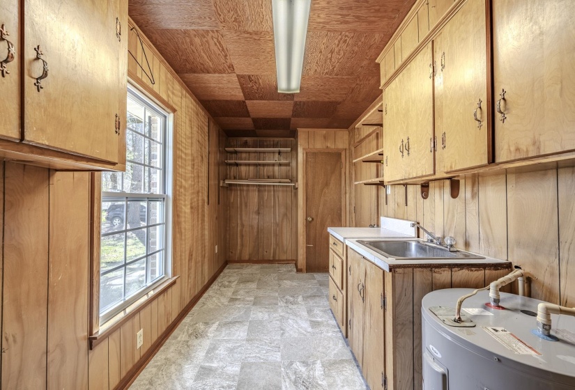 9265 128 HWY, Savannah, Tennessee 38372, 3 Bedroom Bedrooms, 9 Room Rooms,2 BathroomBathrooms,Residential,For Sale,128,0,10217622
