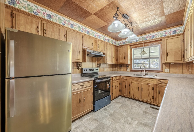 9265 128 HWY, Savannah, Tennessee 38372, 3 Bedroom Bedrooms, 9 Room Rooms,2 BathroomBathrooms,Residential,For Sale,128,0,10217622