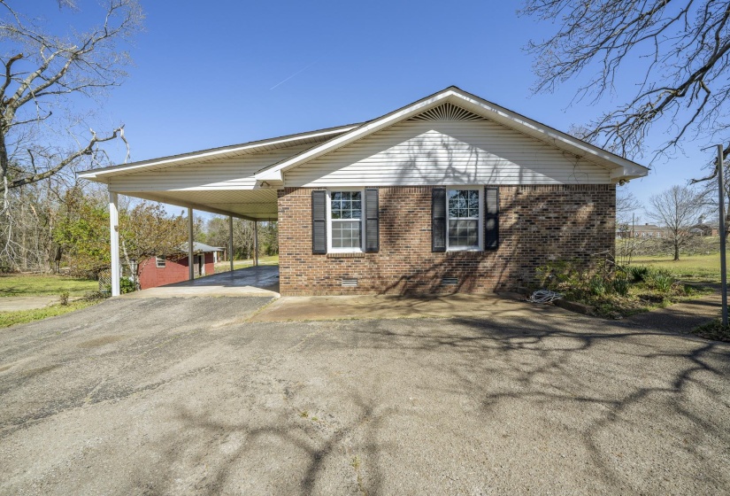 9265 128 HWY, Savannah, Tennessee 38372, 3 Bedroom Bedrooms, 9 Room Rooms,2 BathroomBathrooms,Residential,For Sale,128,0,10217622