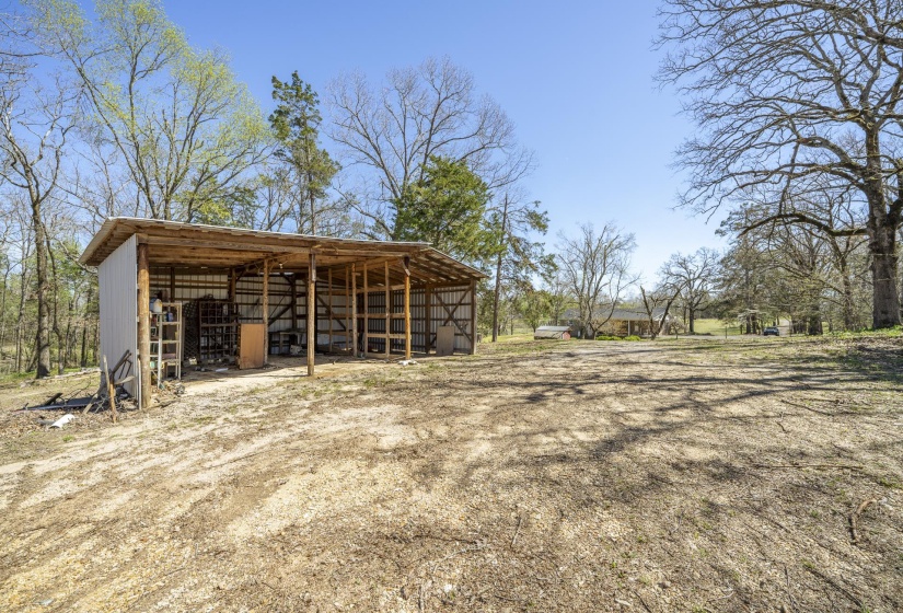 9265 128 HWY, Savannah, Tennessee 38372, 3 Bedroom Bedrooms, 9 Room Rooms,2 BathroomBathrooms,Residential,For Sale,128,0,10217622