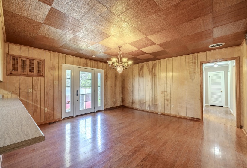 9265 128 HWY, Savannah, Tennessee 38372, 3 Bedroom Bedrooms, 9 Room Rooms,2 BathroomBathrooms,Residential,For Sale,128,0,10217622