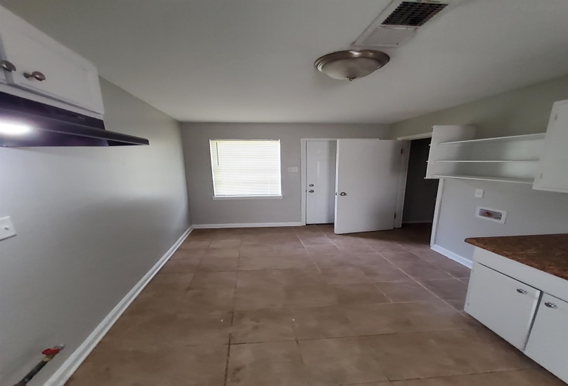 5071 NEELY RD, Memphis, Tennessee 38109, 3 Bedroom Bedrooms, 6 Room Rooms,1 BathroomBathrooms,Residential,For Sale,NEELY,0,10217637