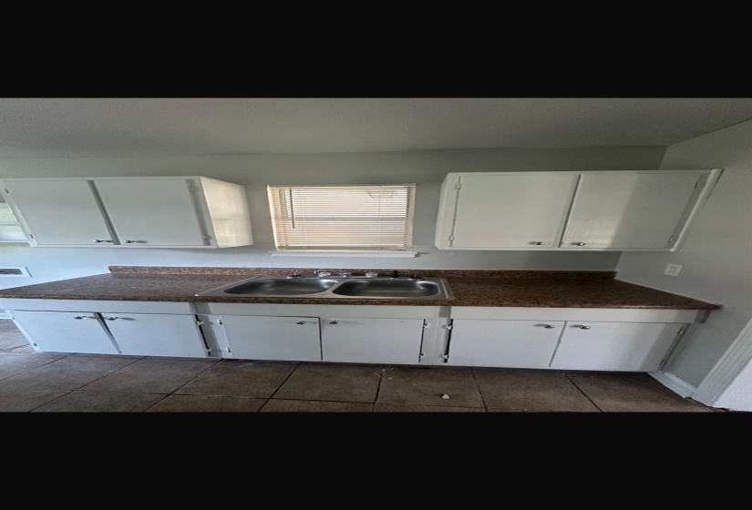 5071 NEELY RD, Memphis, Tennessee 38109, 3 Bedroom Bedrooms, 6 Room Rooms,1 BathroomBathrooms,Residential,For Sale,NEELY,0,10217637