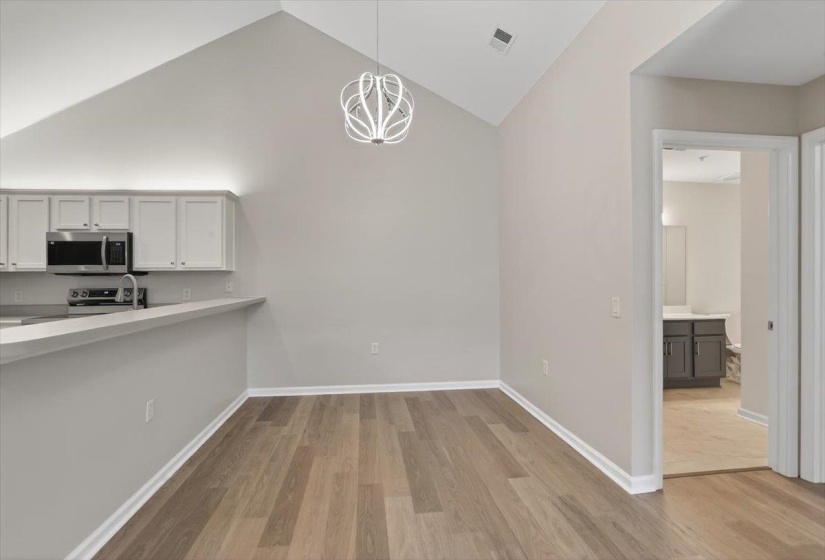 1693 SOUTHFIELD CIR, Memphis, Tennessee 38016, 2 Bedroom Bedrooms, 6 Room Rooms,2 BathroomBathrooms,Residential,For Sale,SOUTHFIELD,0,10217644