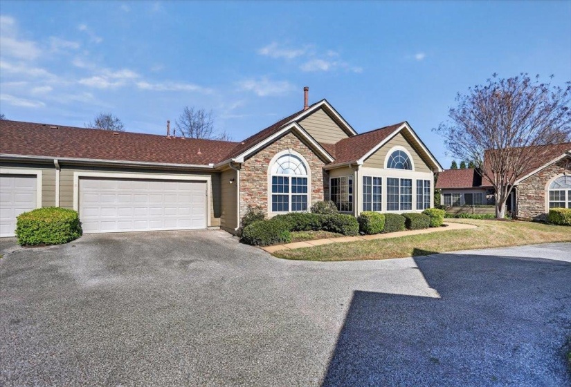 1693 SOUTHFIELD CIR, Memphis, Tennessee 38016, 2 Bedroom Bedrooms, 6 Room Rooms,2 BathroomBathrooms,Residential,For Sale,SOUTHFIELD,0,10217644