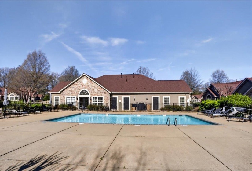 1693 SOUTHFIELD CIR, Memphis, Tennessee 38016, 2 Bedroom Bedrooms, 6 Room Rooms,2 BathroomBathrooms,Residential,For Sale,SOUTHFIELD,0,10217644