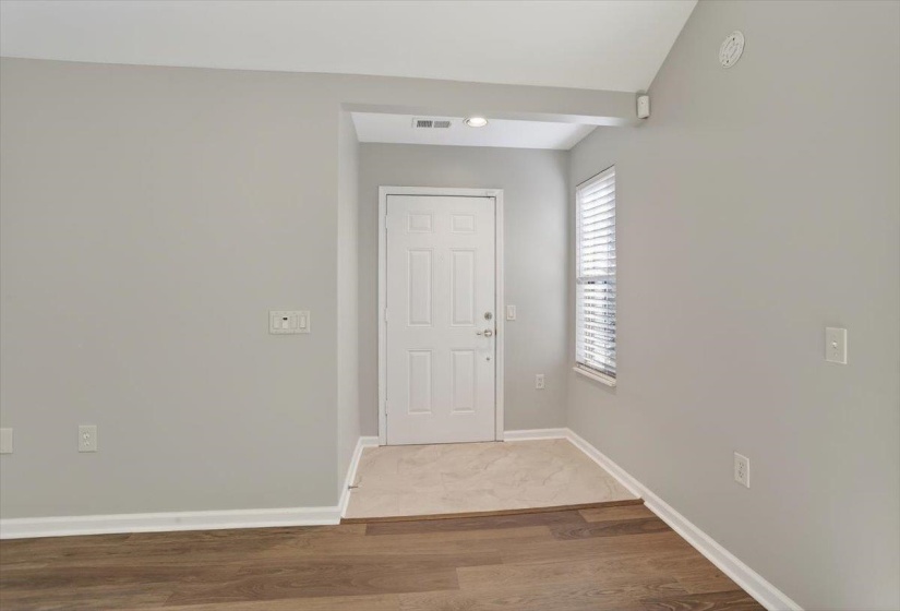 1693 SOUTHFIELD CIR, Memphis, Tennessee 38016, 2 Bedroom Bedrooms, 6 Room Rooms,2 BathroomBathrooms,Residential,For Sale,SOUTHFIELD,0,10217644
