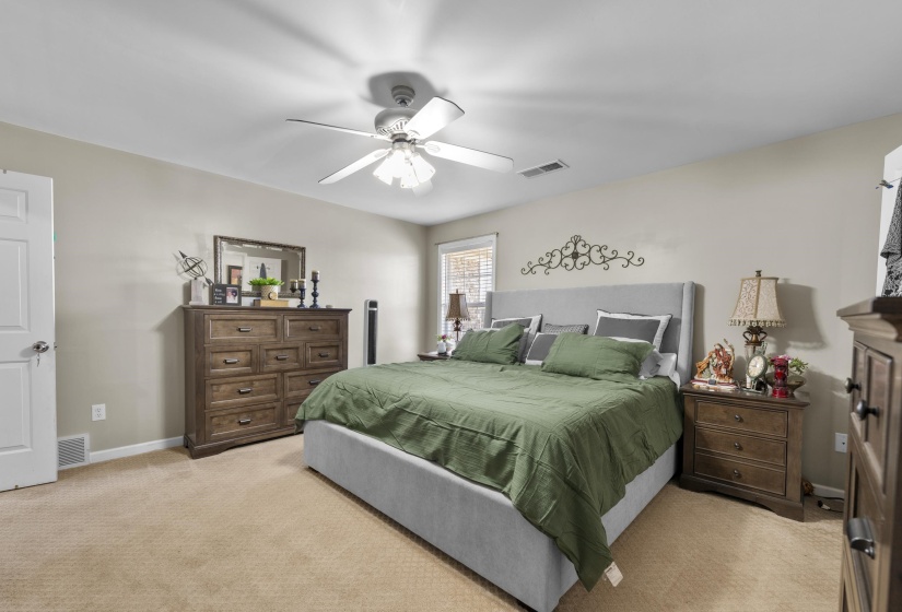 77 LAUREN CV, Atoka, Tennessee 38004, 4 Bedrooms Bedrooms, 9 Rooms Rooms,2 BathroomsBathrooms,Residential,For Sale,LAUREN,10217646