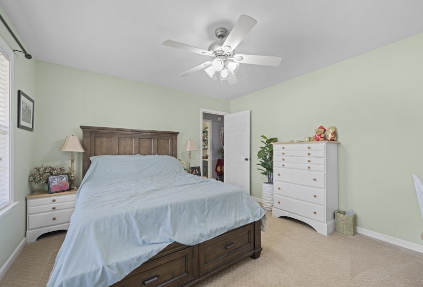 77 LAUREN CV, Atoka, Tennessee 38004, 4 Bedrooms Bedrooms, 9 Rooms Rooms,2 BathroomsBathrooms,Residential,For Sale,LAUREN,10217646