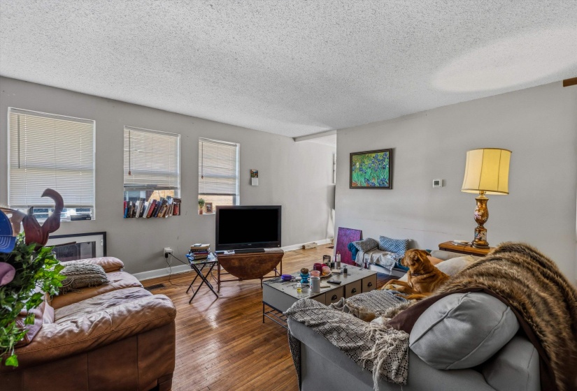 1072 EVERGREEN ST, Memphis, Tennessee 38107, 4 Bedrooms Bedrooms, 8 Rooms Rooms,2 BathroomsBathrooms,Residential,For Sale,EVERGREEN,10217654