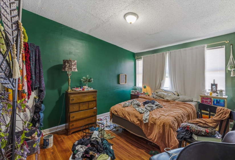 1072 EVERGREEN ST, Memphis, Tennessee 38107, 4 Bedrooms Bedrooms, 8 Rooms Rooms,2 BathroomsBathrooms,Residential,For Sale,EVERGREEN,10217654