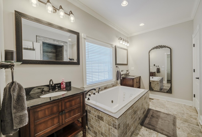 340 GRAND OAKS CV, Savannah, Tennessee 38372, 5 Bedrooms Bedrooms, 12 Rooms Rooms,3.1 BathroomsBathrooms,Residential,For Sale,GRAND OAKS,10217674