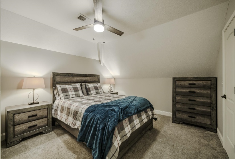 340 GRAND OAKS CV, Savannah, Tennessee 38372, 5 Bedrooms Bedrooms, 12 Rooms Rooms,3.1 BathroomsBathrooms,Residential,For Sale,GRAND OAKS,10217674