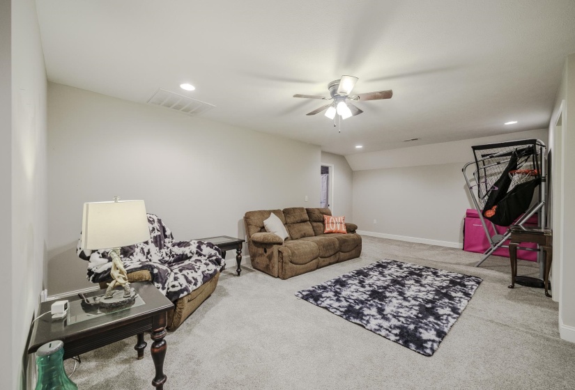 340 GRAND OAKS CV, Savannah, Tennessee 38372, 5 Bedrooms Bedrooms, 12 Rooms Rooms,3.1 BathroomsBathrooms,Residential,For Sale,GRAND OAKS,10217674