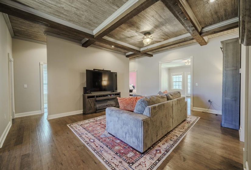 340 GRAND OAKS CV, Savannah, Tennessee 38372, 5 Bedrooms Bedrooms, 12 Rooms Rooms,3.1 BathroomsBathrooms,Residential,For Sale,GRAND OAKS,10217674