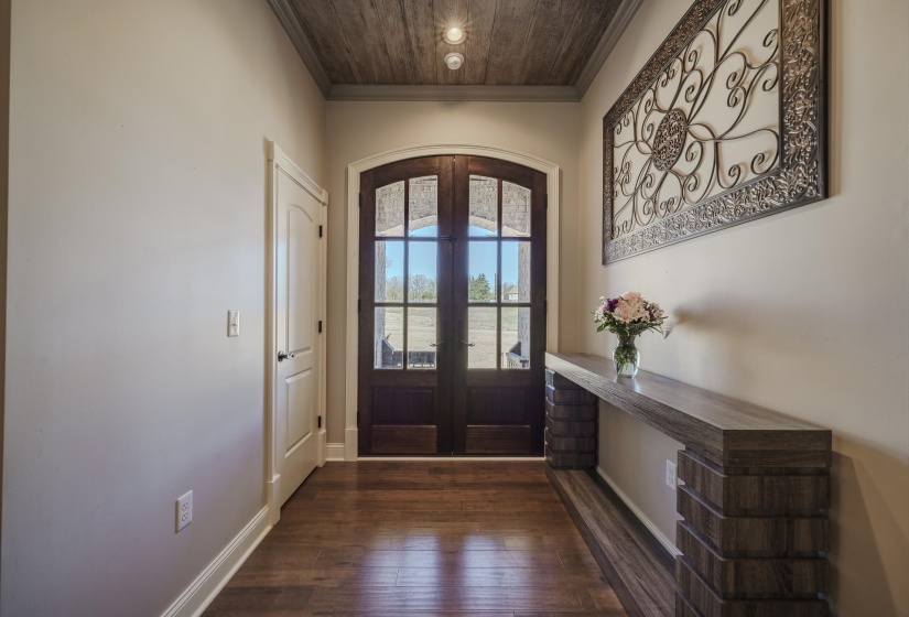 340 GRAND OAKS CV, Savannah, Tennessee 38372, 5 Bedrooms Bedrooms, 12 Rooms Rooms,3.1 BathroomsBathrooms,Residential,For Sale,GRAND OAKS,10217674