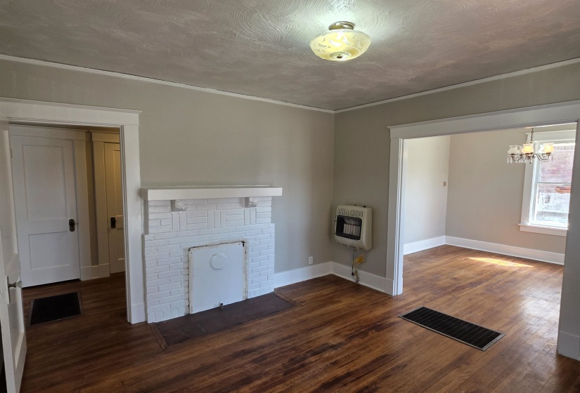 1404 CAMERON ST, Memphis, Tennessee 38106, 4 Bedroom Bedrooms, 6 Room Rooms,2 BathroomBathrooms,Residential,For Sale,CAMERON,0,10217677
